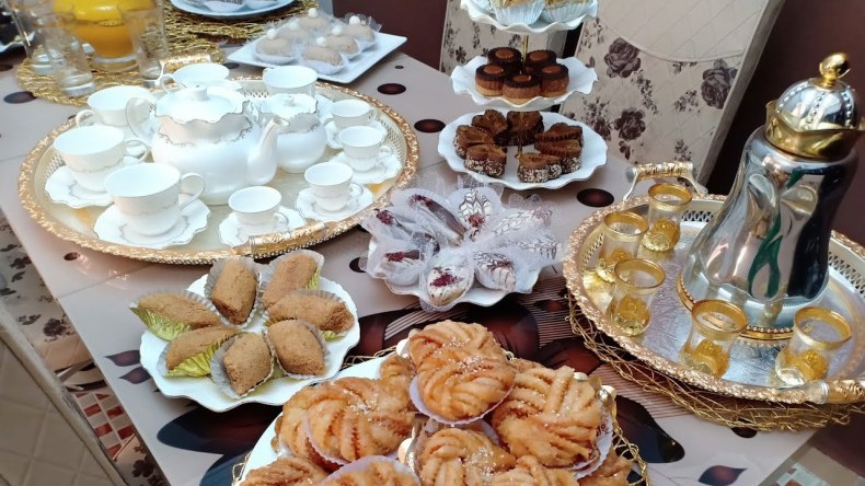 18 نصيحة لتجنب عسر الهضم في عيد الفطر