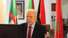 المغرب يستنجد بالغريق “البكوش” للتشويش على قمة طرابلس