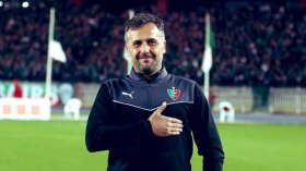 حديث عن اعتناق الفرنسي “بوميل” مدرّب المولودية الإسلام