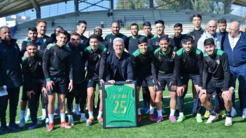 بيتكوفيتش في معقل “السّنافر”