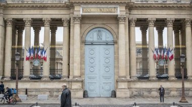 Memory File: French Parliament’s Left for Recognition, Right for Rejection