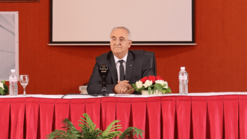 الدينار الجزائري يرتفع بـ 4.5% مقارنة بالدولار الأمريكي