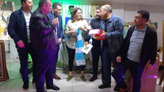 تكريم والدة كيليان مبابي ببجاية أثناء زيارتها لمسقط رأسها!