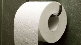 دراسات تُحذر من استعمال المناديل الورقية بالمراحيض