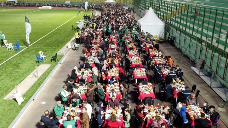 “كافل اليتيم” تنظم أكبر إفطار جماعي لفائدة اليتامى بتيزي وزو