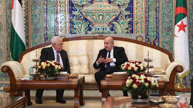 الرئيس تبون يتلقى مكالمة من نظيره الفلسطيني