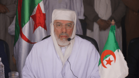 الشيخ المأمون القاسمي يدعو الجزائريين إلى رص الصفوف
