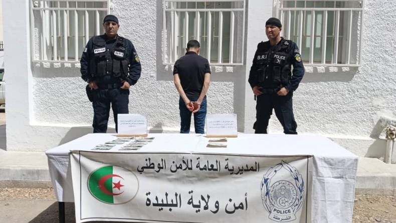 شرطة البليدة: توقيف شخص ينصب على المواطنين عبر فايسبوك