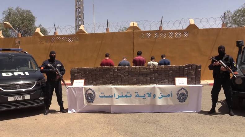 الإطاحة بشبكة إجرامية وضبط أكثر من قنطارين من الكيف المعالج بتمنراست