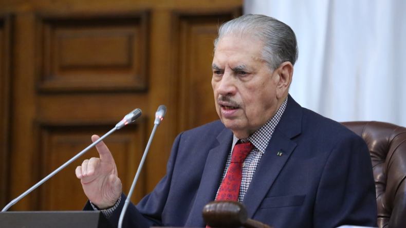 رئيس مجلس الأمة يعزّي هنية في استشهاد أفراد من عائلته