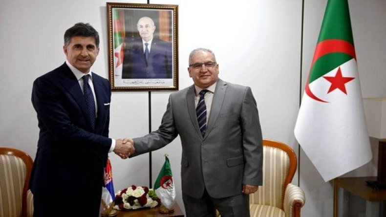 مقرمان يبحث العلاقات الجزائرية الصربية مع كاتب الدولة بخارجية صربيا