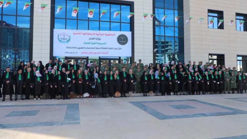 تمديد أجل إيداع ملفات التسجيل في المسابقة الوطنية لتوظيف الطلبة القضاة