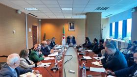 وزير التجارة يبحث ارتفاع أسعار البنّ في السوق الدولية مع مجلس التجديد الاقتصادي