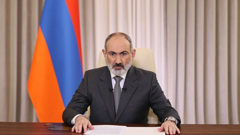 هبوط اضطراري لمروحية رئيس الوزراء الأرمني