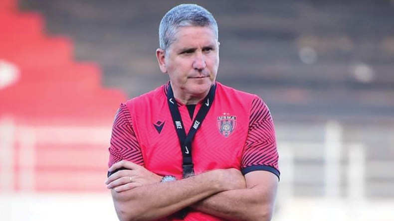 “الكاف ظلمنا في قراراته.. ولن أشاهد نهائي كأس الكاف”