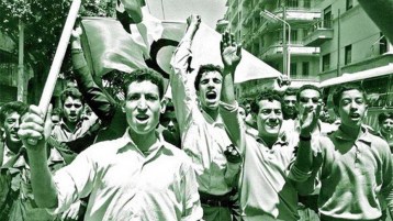 بين مطلبين للطلبة