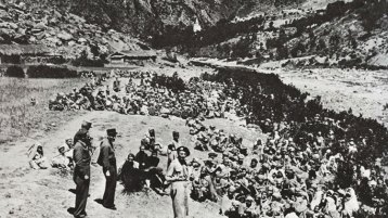 للمجرم وجهٌ واحد