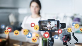 هل استغل المخرجون بعض المؤثرين وصناع المحتوى لإنجاح أعمالهم؟