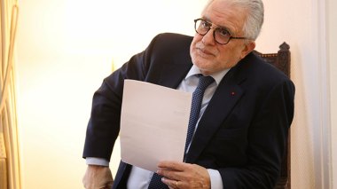 The dean of the Paris Grand Mosque mobilizes Muslims against the extreme right in France