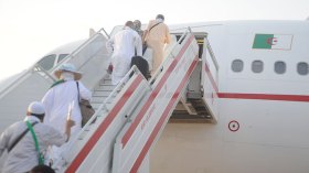 وصول أولى أفواج الحجاج الجزائريين إلى مكة هذا الأحد