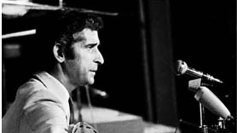  صاحب رائعة “يا بلارج” عمار العشاب منسي على قيد الإبداع