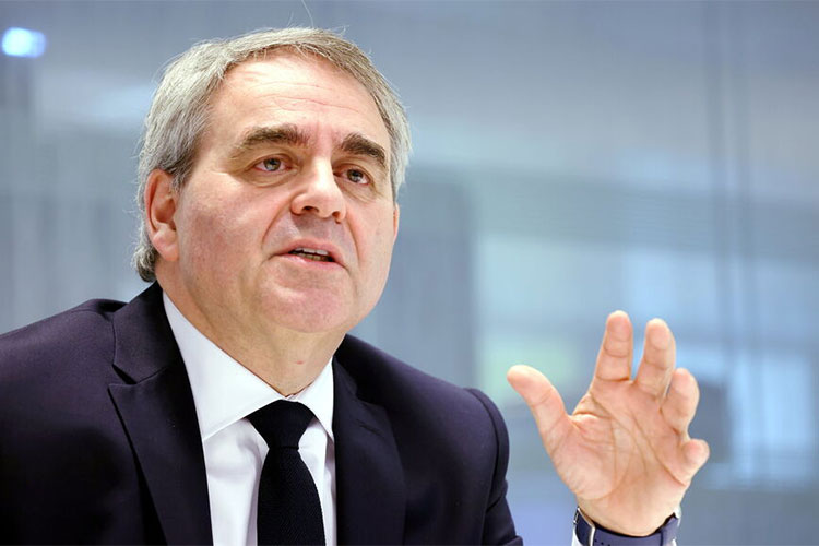 Racism Towards Algeria Explodes Rifts in the French Right