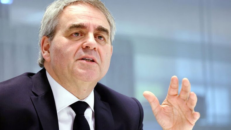 العنصرية تجاه الجزائر تفجر الانشقاق في اليمين الفرنسي