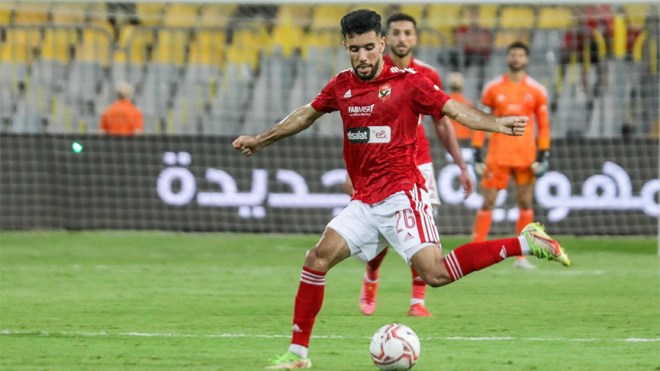 وكيل أحمد قندوسي يدرس رحيله عن الدوري المصري