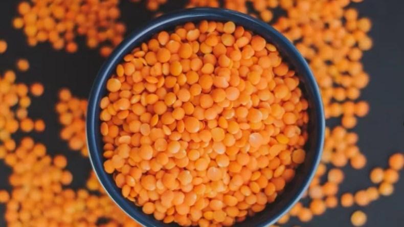 العدس البرتقالي يحارب الجذور الحرة والإجهاد التأكسدي