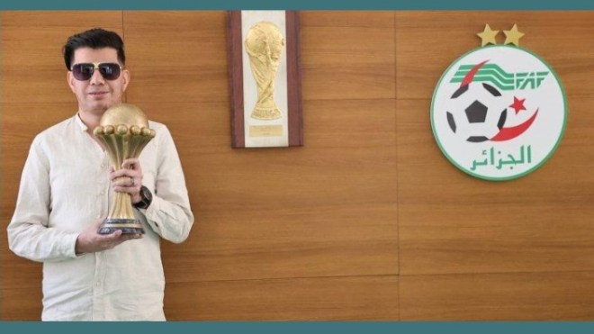 بِالفيديو: كفيف يجتاز مسابقة وكيل اللاعبين