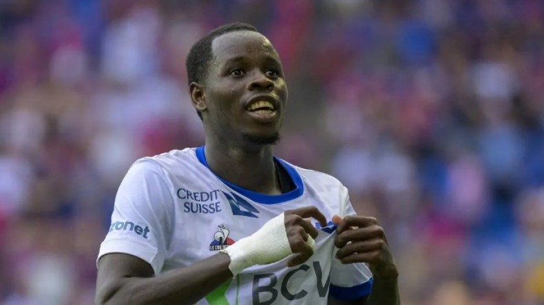 غينيا تُجنّس لاعبا شارك في المونديال وتجلبه لِمُواجهة الجزائر