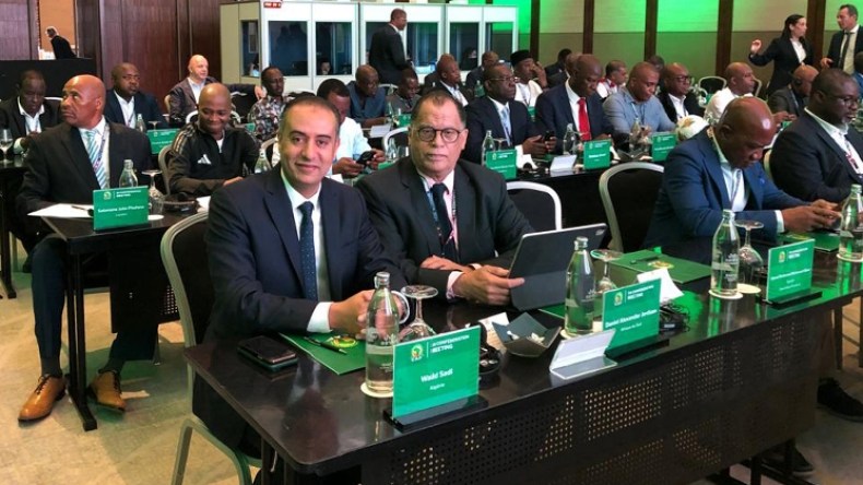 سعدي يُشارك في اجتماع لرؤساء اتحادات الكرة الإفريقية