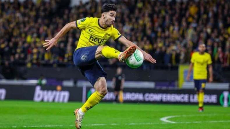 8 أندية أوروبية تُطارد عمّورة بـ 20 مليون أورو