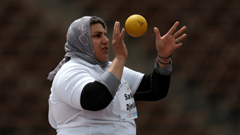 الجزائرية جلال صفية تتوج بالذهبية في البطولة العالمية