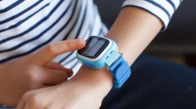 الساعات الذكية.. وسيلة لقرصنة الأطفال أم لحمايتهم؟