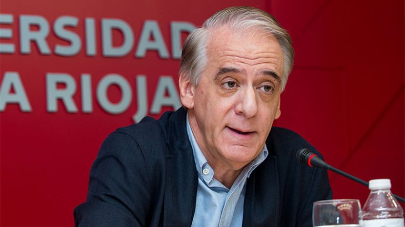 الصحفي الإسباني سامبريرو يسخر من اتهامه بالعمالة للجزائر