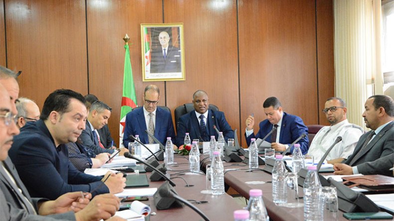 نقاط ظل في ملفي تجريم المسيّرين وإلغاء نظام المحلّفين