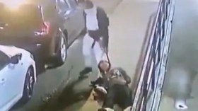 فيديو مروّع لخنق امرأة وسحبها بين سيارتين لاغتصابها يثير ضجة واسعة!