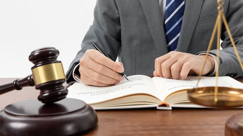 كيفيات التفاوض وإبرام العقود والاتفاقيات الدولية