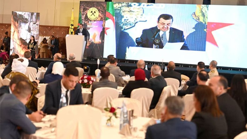 5 محاور كبرى في استراتيجية الدولة للنهوض بقطاع المناجم