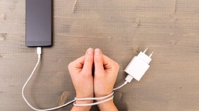 إذا كنت مدمنا على الهاتف طبّق هذه النصائح؟