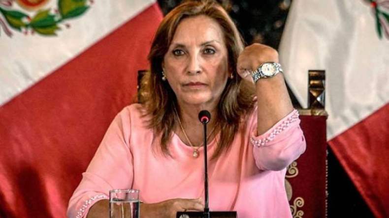 فضيحة الساعات الفاخرة تلاحق رئيسة بيرو وشكوى دستورية ضدها