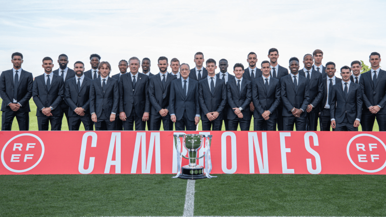 بالفيديو.. ريال مدريد يتسلم كأس “الليغا”