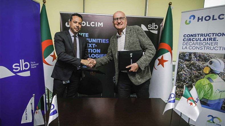 اتفاقية بين “هولسيم الجزائر” و”SLB” لخفض الانبعاثات الكربونية