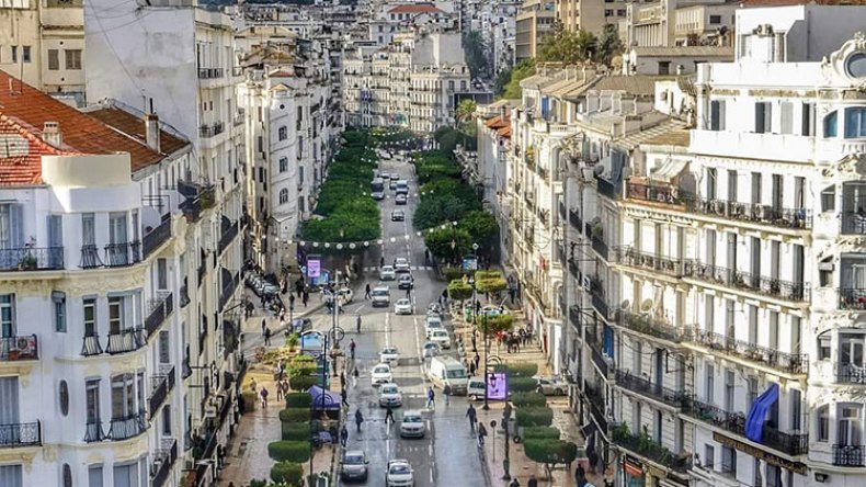 لقاءات لجرد خصائص الطابع العمراني لكل منطقة جزائرية