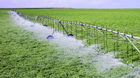 إنتاج أول آلة رش محوري بأياد جزائرية 100 بالمائة