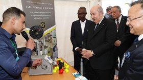 الرئيس تبون يأمر بدراسة إمكانية رفع منحة الطلبة في بعض التخصصات