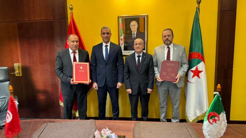 توقيع اتفاقية في المجال السياحي بين الجزائر وتونس