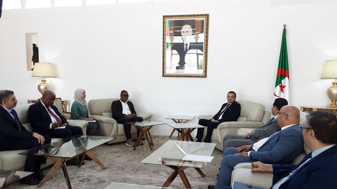عرقاب يستقبل وزير الاقتصاد والمالية الموزمبيقي