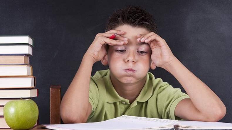  6 أسباب تجعل الطالب ينسى الدروس التي حفظها